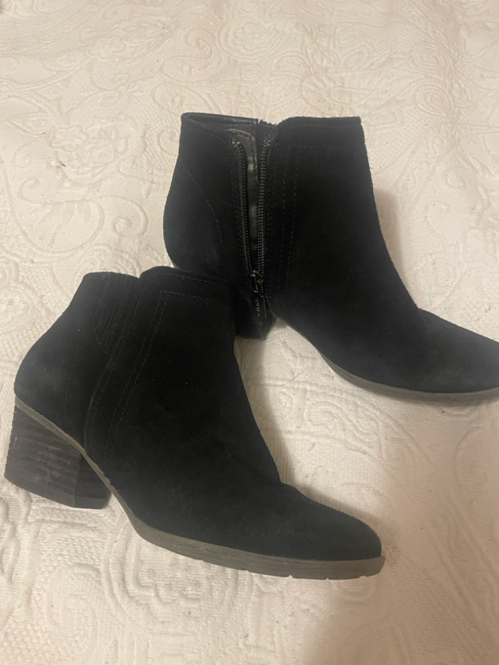 Blondo. Black ankle boots